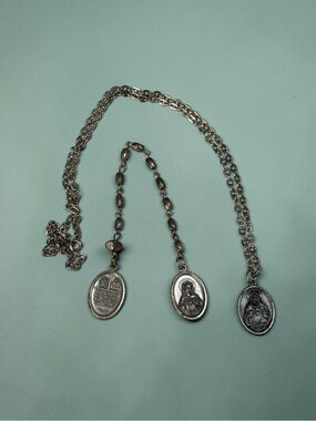 🫶🏻 Catholic Pendant Necklace and Prayer Piece